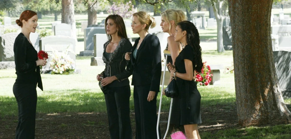 Кадры из Отчаянные домохозяйки 2 сезон 5 серия