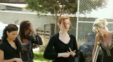 Кадры из Отчаянные домохозяйки 2 сезон 5 серия