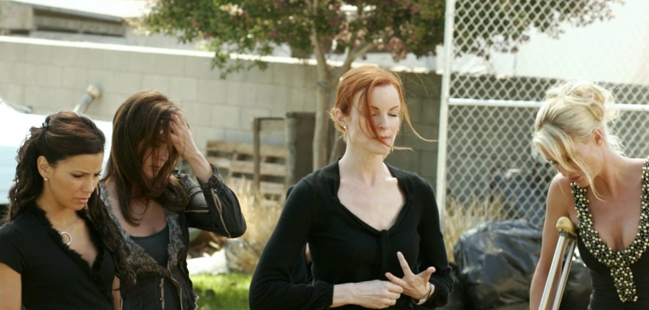 Кадры из Отчаянные домохозяйки 2 сезон 5 серия