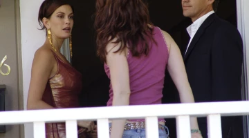 Кадры из Отчаянные домохозяйки 1 сезон 7 серия