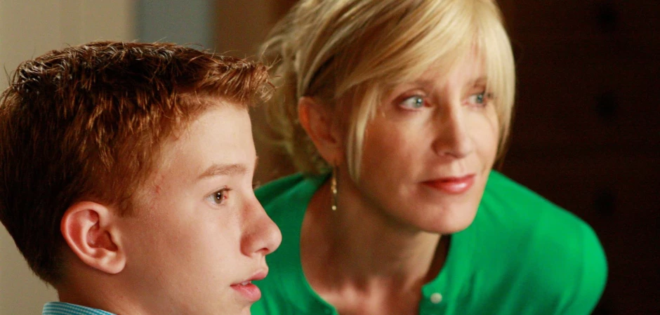 Кадры из Отчаянные домохозяйки 5 сезон 2 серия