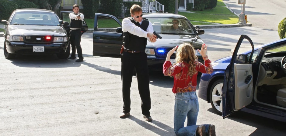 Кадры из Отчаянные домохозяйки 6 сезон 11 серия