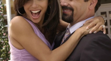 Отчаянные домохозяйки 1 сезон 2 серия