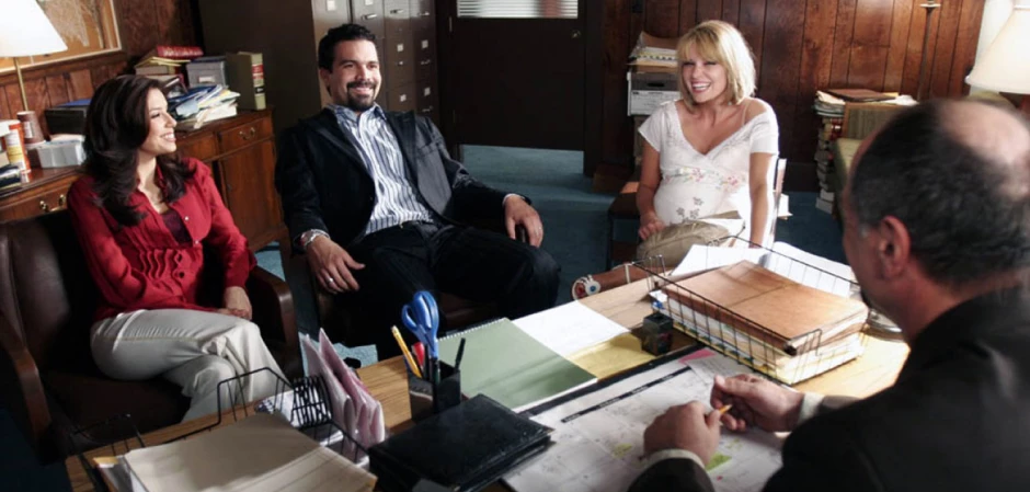 Кадры из Отчаянные домохозяйки 2 сезон 17 серия