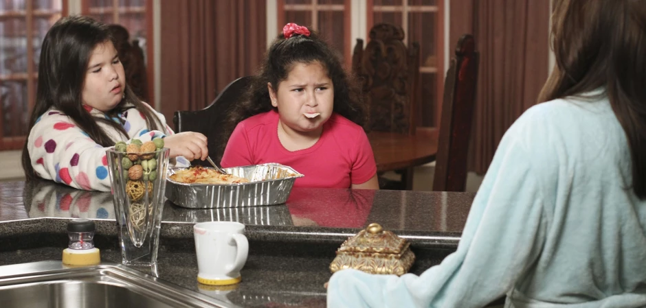 Кадры из Отчаянные домохозяйки 6 сезон 22 серия