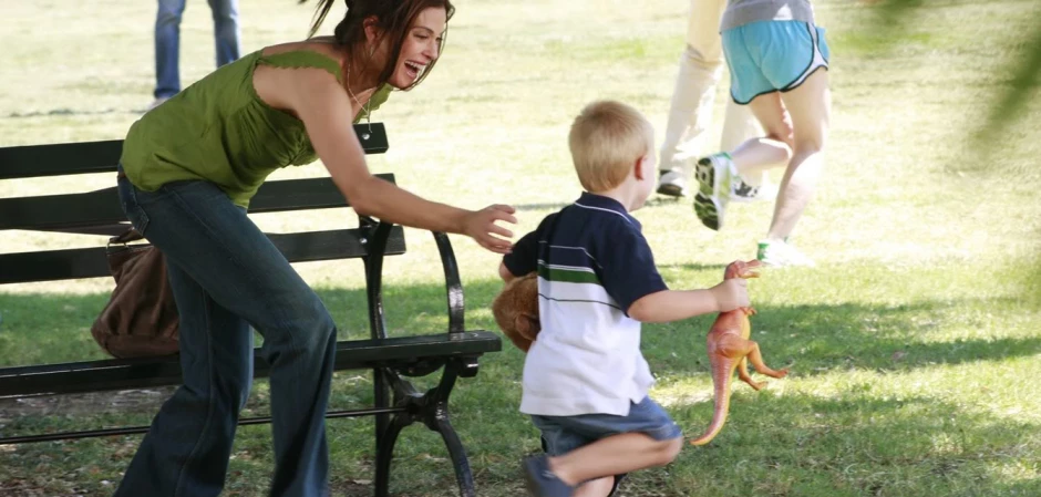 Кадры из Отчаянные домохозяйки 5 сезон 1 серия