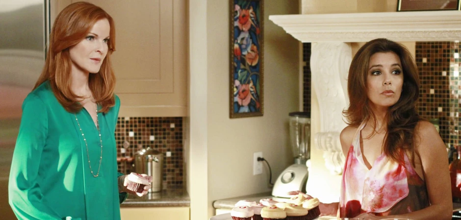 Кадры из Отчаянные домохозяйки 8 сезон 1 серия