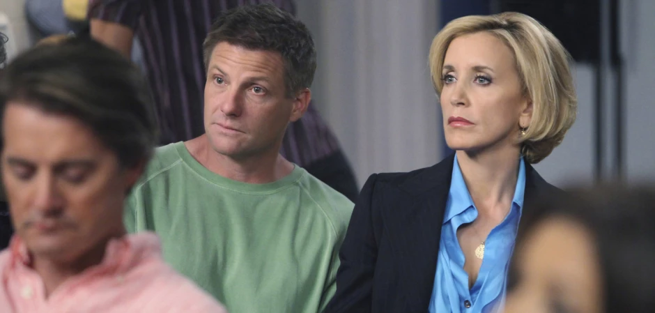 Кадры из Отчаянные домохозяйки 6 сезон 5 серия