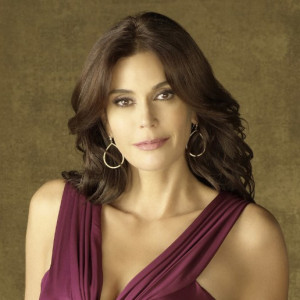 Актёр Тери Хэтчер в роли Сьюзан Мэйер