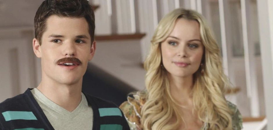 Кадры из Отчаянные домохозяйки 6 сезон 18 серия