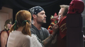 Кадры из Отчаянные домохозяйки 7 сезон 6 серия