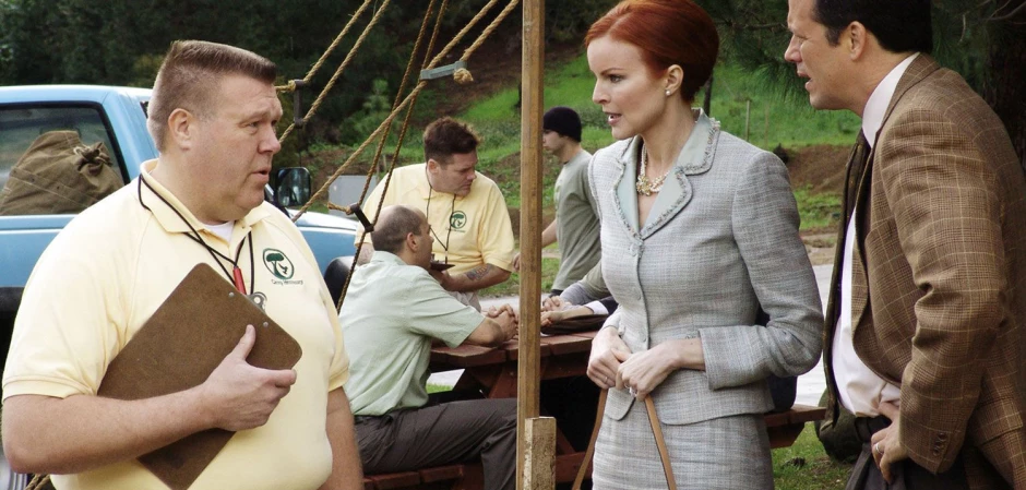 Кадры из Отчаянные домохозяйки 1 сезон 18 серия