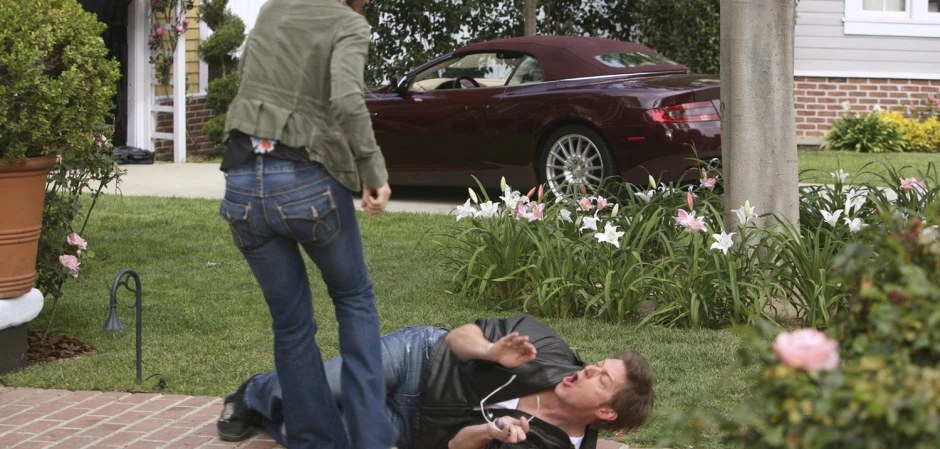 Кадры из Отчаянные домохозяйки 4 сезон 14 серия