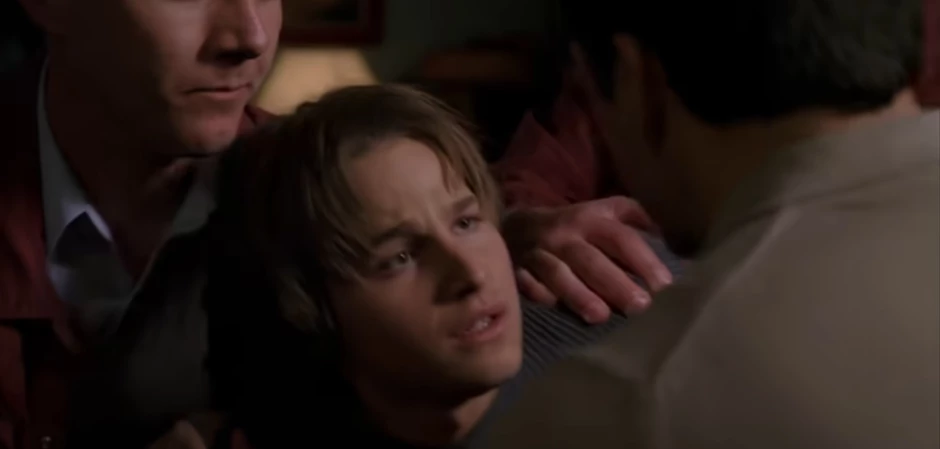 Кадры из Отчаянные домохозяйки 1 сезон 17 серия