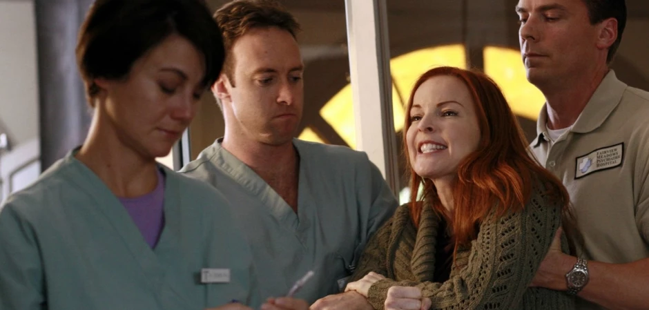 Кадры из Отчаянные домохозяйки 2 сезон 23 серия