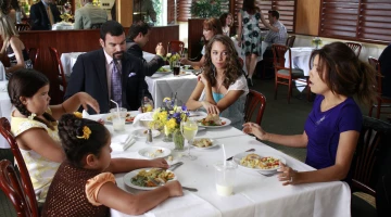 Кадры из Отчаянные домохозяйки 6 сезон 3 серия