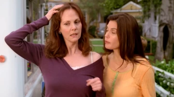 Кадры из Отчаянные домохозяйки 1 сезон 19 серия