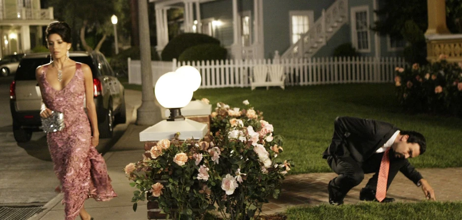 Кадры из Отчаянные домохозяйки 1 сезон 1 серия