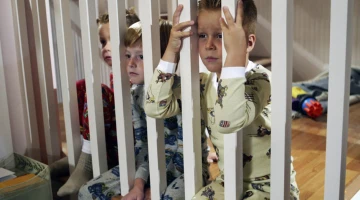 Отчаянные домохозяйки 1 сезон 3 серия