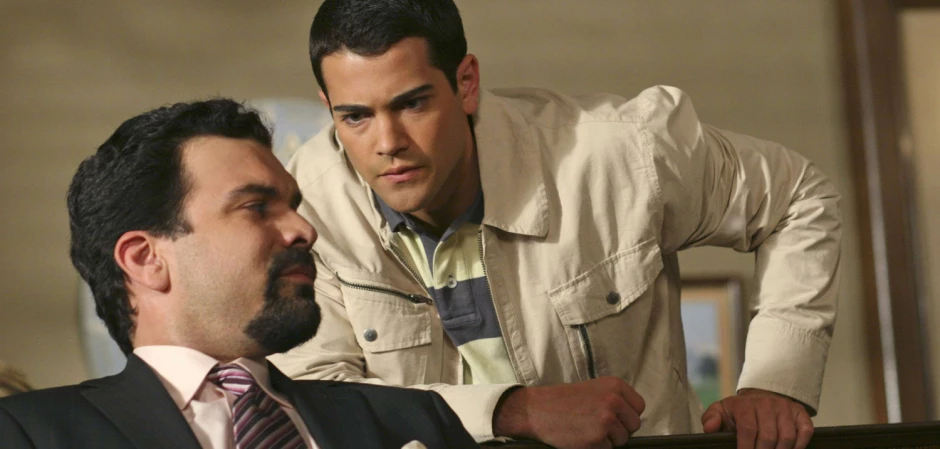 Кадры из Отчаянные домохозяйки 1 сезон 23 серия