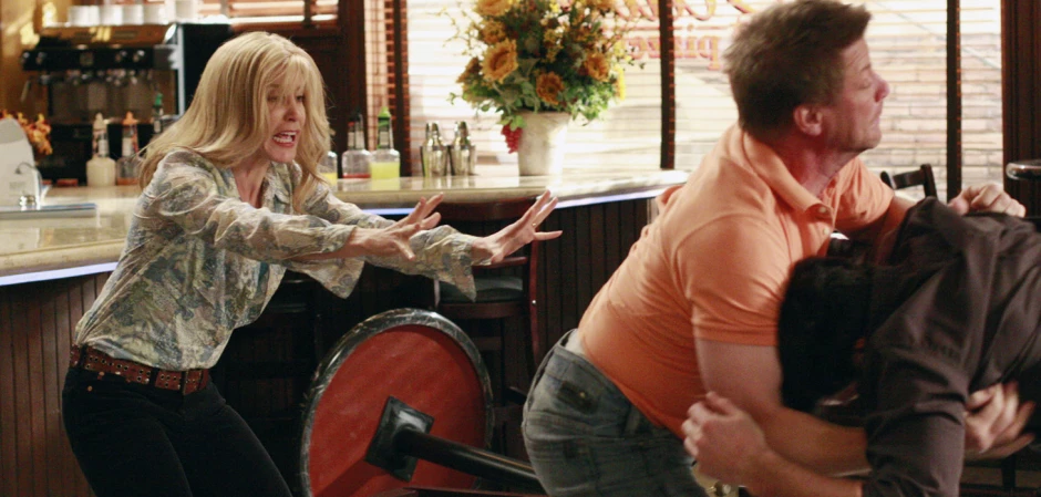 Кадры из Отчаянные домохозяйки 4 сезон 13 серия