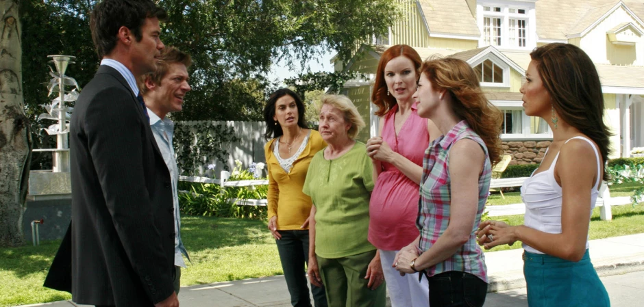 Кадры из Отчаянные домохозяйки 4 сезон 5 серия