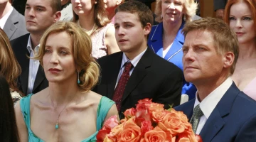 Кадры из Отчаянные домохозяйки 3 сезон 23 серия