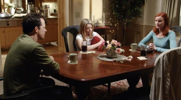 Кадры из Отчаянные домохозяйки 1 сезон 8 серия