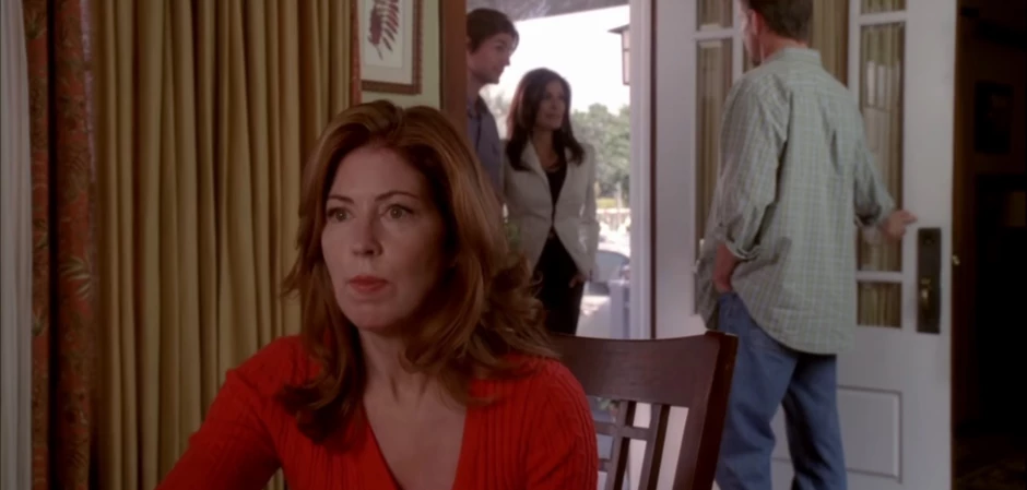 Кадры из Отчаянные домохозяйки 5 сезон 22 серия