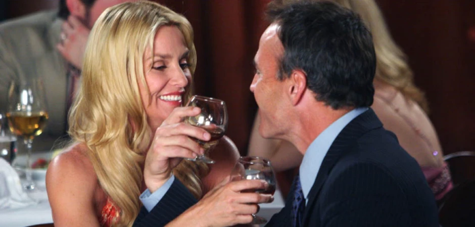 Кадры из Отчаянные домохозяйки 2 сезон 15 серия