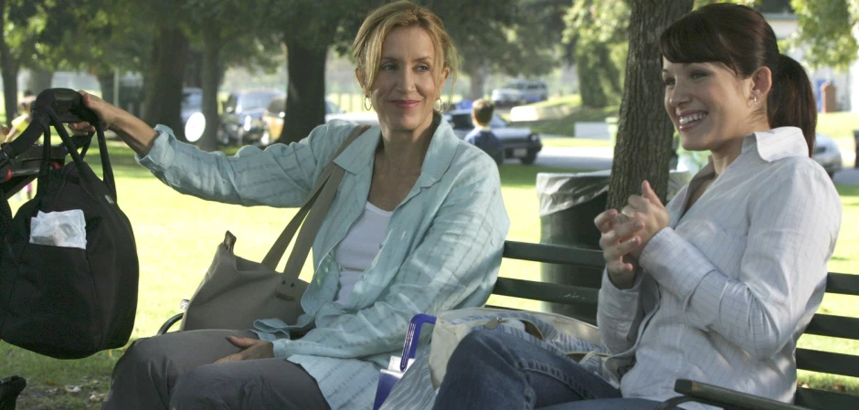 Кадры из Отчаянные домохозяйки 1 сезон 10 серия