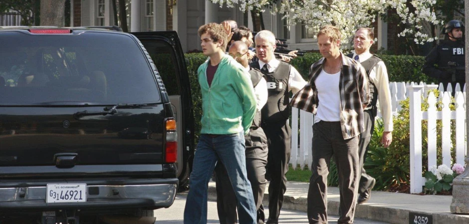 Кадры из Отчаянные домохозяйки 6 сезон 11 серия