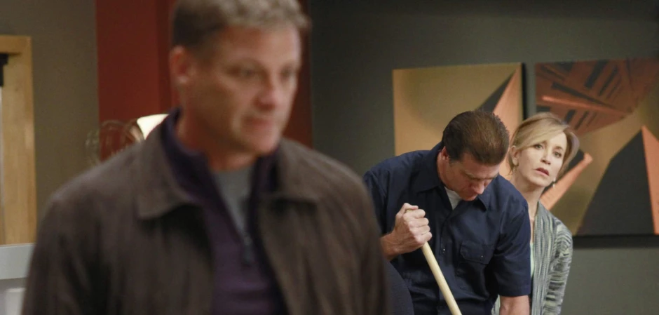 Кадры из Отчаянные домохозяйки 8 сезон 10 серия