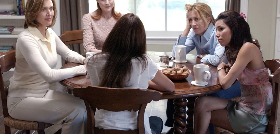 Кадры из Отчаянные домохозяйки 1 сезон 1 серия