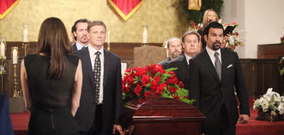 Кадры из Отчаянные домохозяйки 8 сезон 17 серия