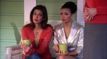 Кадры из Отчаянные домохозяйки 2 сезон 10 серия