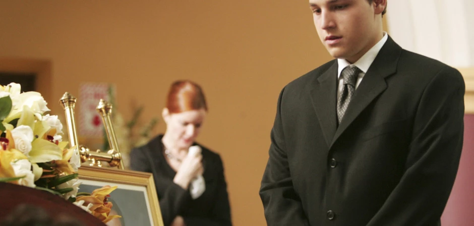 Кадры из Отчаянные домохозяйки 2 сезон 1 серия