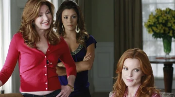 Кадры из Отчаянные домохозяйки 6 сезон 1 серия