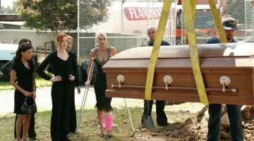 Кадры из Отчаянные домохозяйки 2 сезон 5 серия