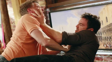 Кадры из Отчаянные домохозяйки 4 сезон 13 серия