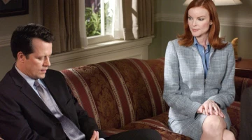 Кадры из Отчаянные домохозяйки 1 сезон 2 серия