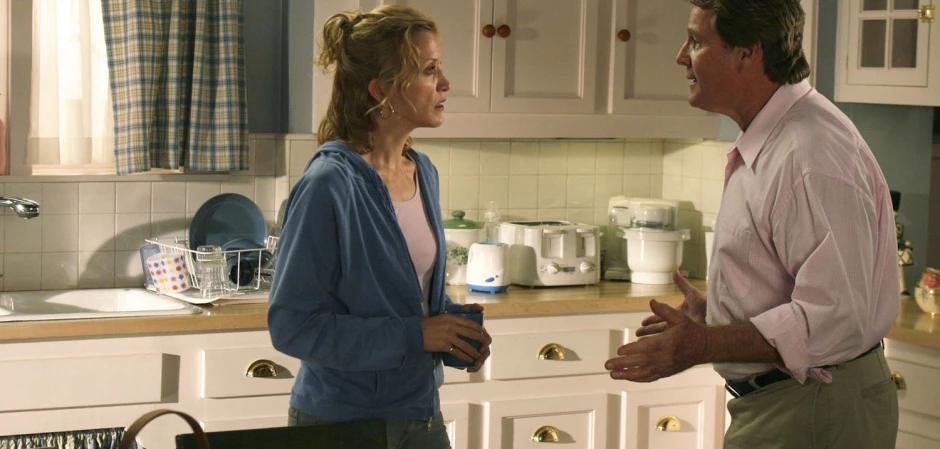 Кадры из Отчаянные домохозяйки 1 сезон 13 серия