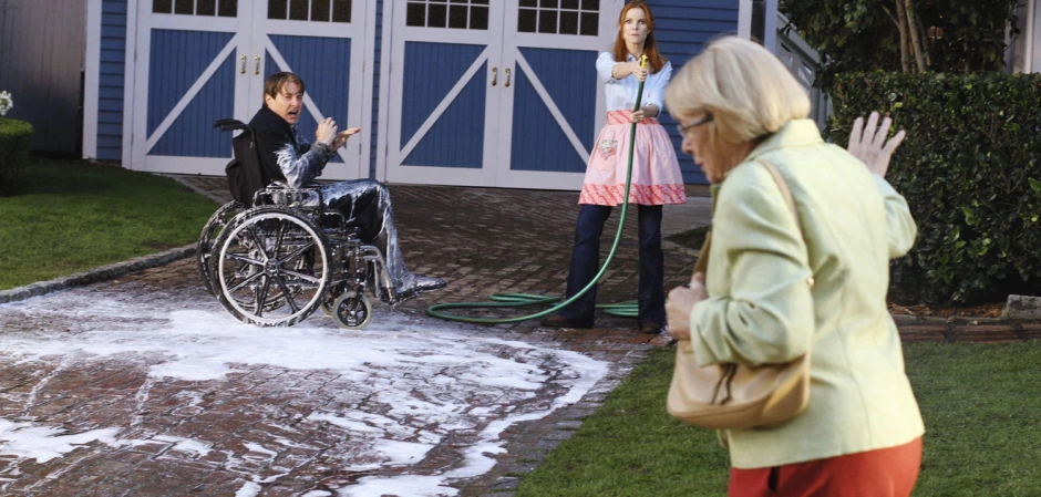 Кадры из Отчаянные домохозяйки 6 сезон 13 серия