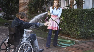 Кадры из Отчаянные домохозяйки 6 сезон 13 серия