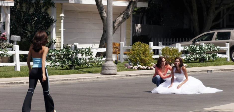 Кадры из Отчаянные домохозяйки 2 сезон 6 серия