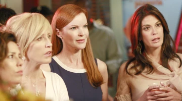 Кадры из Отчаянные домохозяйки 5 сезон 1 серия