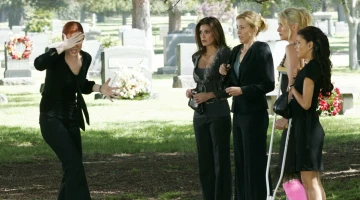 Кадры из Отчаянные домохозяйки 2 сезон 5 серия