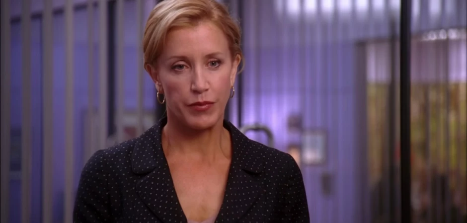 Кадры из Отчаянные домохозяйки 2 сезон 3 серия