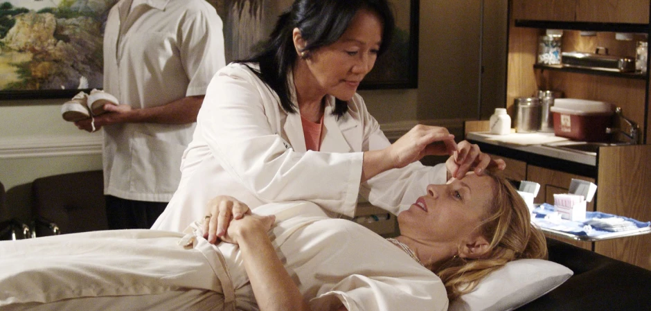 Кадры из Отчаянные домохозяйки 1 сезон 8 серия