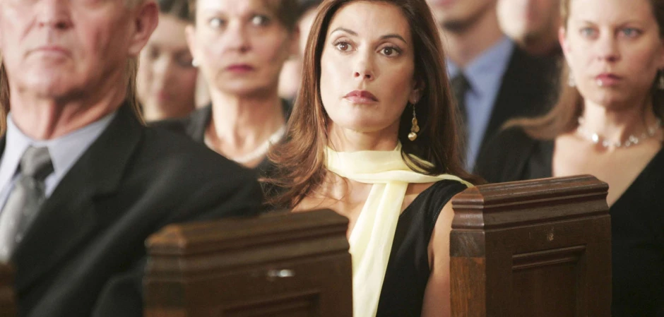 Кадры из Отчаянные домохозяйки 2 сезон 1 серия